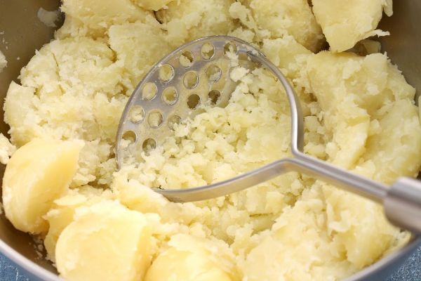How to Buy the Best Potato Masher