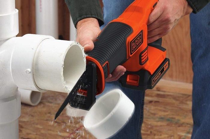 How to Buy the Best Cordless Reciprocating Saw