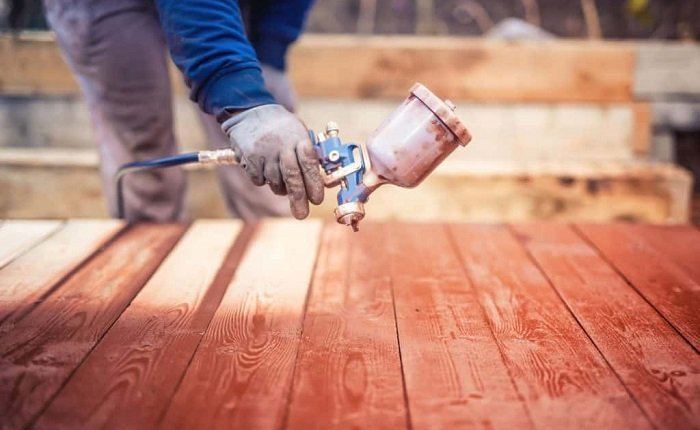 How to Buy the Best Stain Sprayer